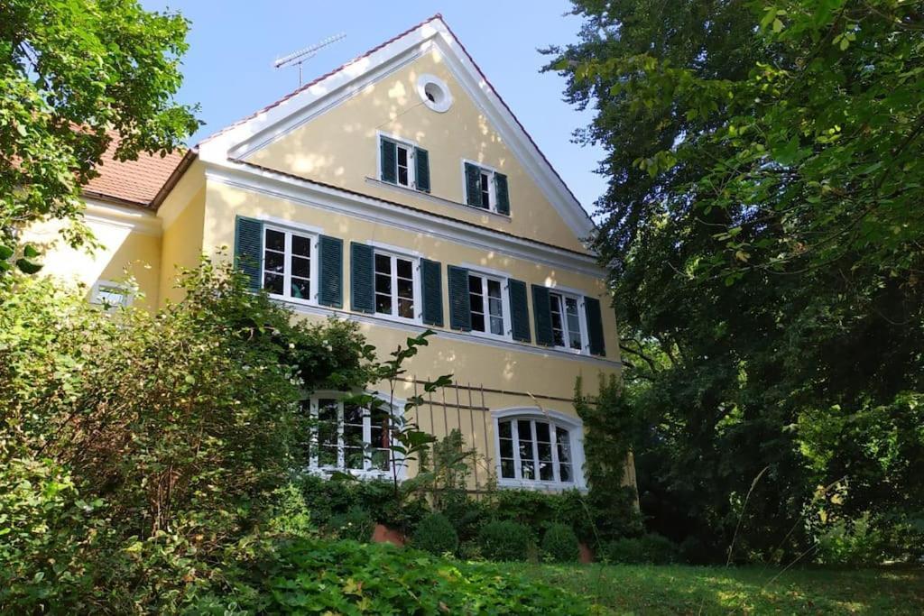 Ferienwohnung In Der Villa Sana Mit Grossem Garten Rofingen Exteriör bild